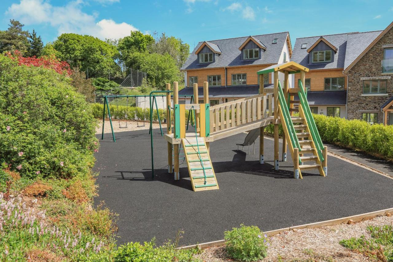 Keepers Lodge, Hillfield Village ダートマス エクステリア 写真
